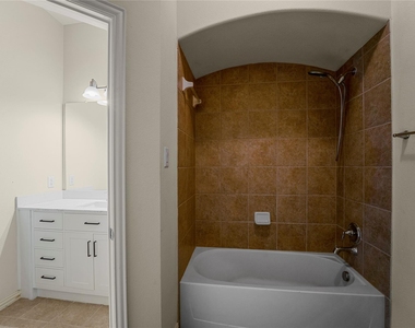 12848 Walnut Ridge Drive - Photo Thumbnail 31