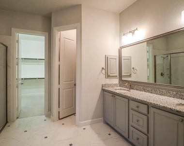 1145 Water Street - Photo Thumbnail 12