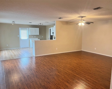 4502 Cedar Crest Drive - Photo Thumbnail 1