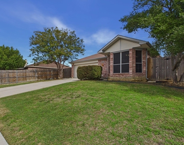 3014 Highridge Trail - Photo Thumbnail 3
