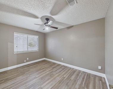 3014 Highridge Trail - Photo Thumbnail 16