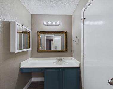 3014 Highridge Trail - Photo Thumbnail 25