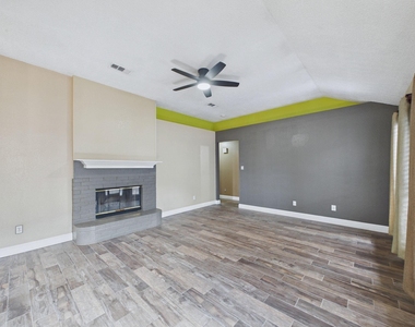 3014 Highridge Trail - Photo Thumbnail 6