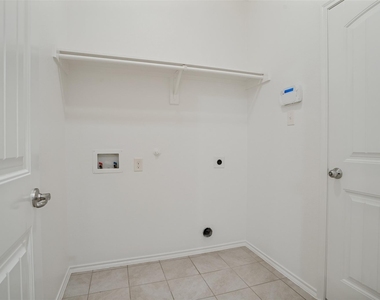 1314 Coleman Drive - Photo Thumbnail 15