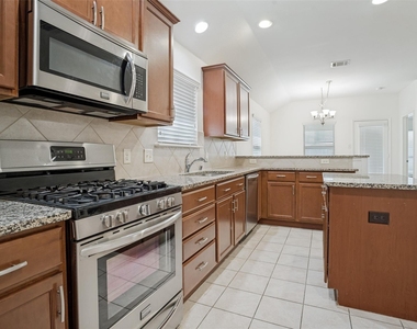 1314 Coleman Drive - Photo Thumbnail 2