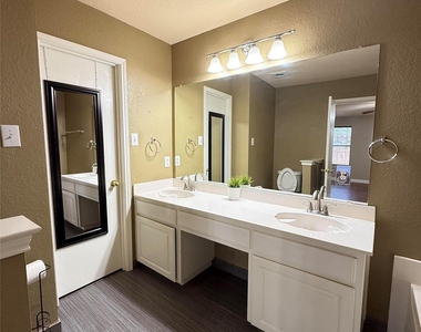 5505 Alta Verde Circle - Photo Thumbnail 18