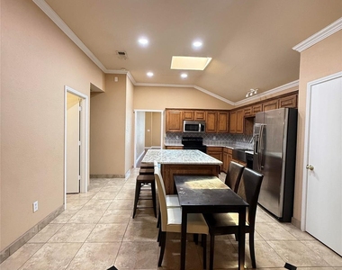 5505 Alta Verde Circle - Photo Thumbnail 10