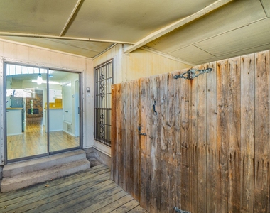 1515 Cherrycrest Street - Photo Thumbnail 24