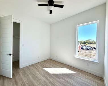 8902 Lowell Street - Photo Thumbnail 7