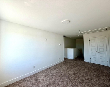 8902 Lowell Street - Photo Thumbnail 11