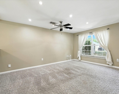 7243 Ash Street - Photo Thumbnail 9