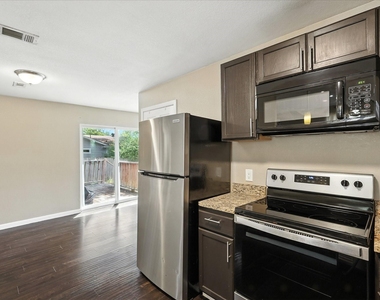 7243 Ash Street - Photo Thumbnail 15