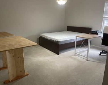 106 N Alder Drive - Photo Thumbnail 8