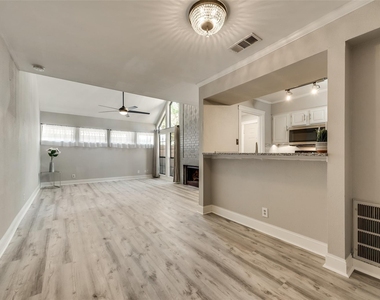 18240 Midway Road - Photo Thumbnail 6