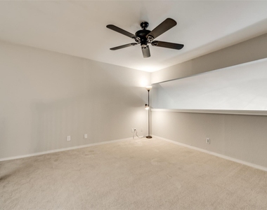 18240 Midway Road - Photo Thumbnail 17