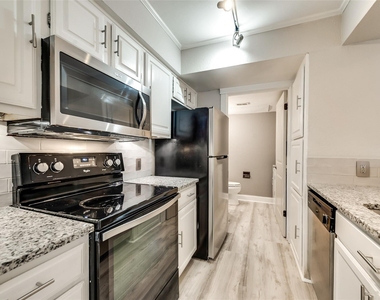 18240 Midway Road - Photo Thumbnail 9