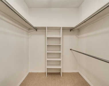 18240 Midway Road - Photo Thumbnail 23