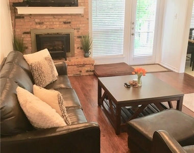 5804 Chadsford Court - Photo Thumbnail 2