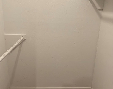 5804 Chadsford Court - Photo Thumbnail 11