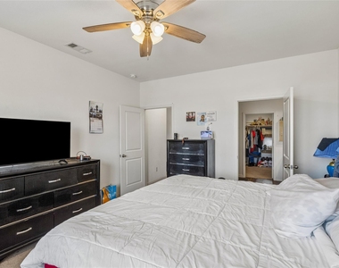 513 Leeward Lane - Photo Thumbnail 11