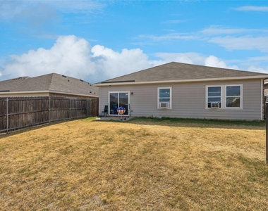 513 Leeward Lane - Photo Thumbnail 20