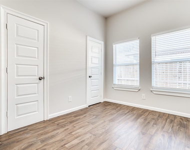 2316 Marburg Street - Photo Thumbnail 6