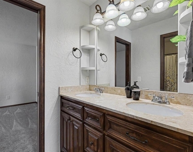 2709 Sw 97th Court - Photo Thumbnail 27