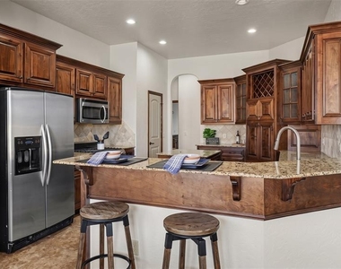 2709 Sw 97th Court - Photo Thumbnail 6