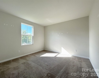 1027 Skipjack Lane - Photo Thumbnail 20