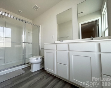 1027 Skipjack Lane - Photo Thumbnail 18