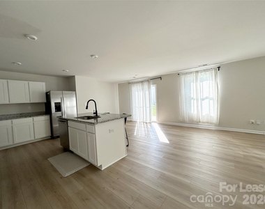 1027 Skipjack Lane - Photo Thumbnail 7