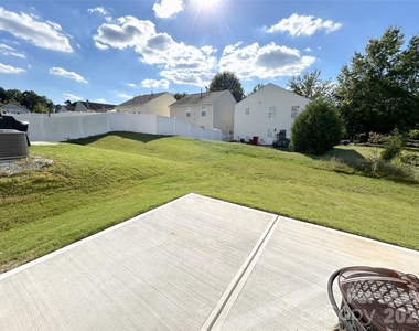 1027 Skipjack Lane - Photo Thumbnail 3