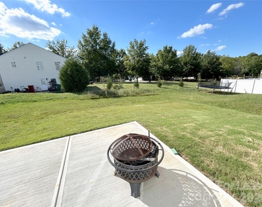 1027 Skipjack Lane - Photo Thumbnail 2