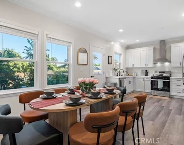 569 Lincoln Avenue - Photo Thumbnail 12