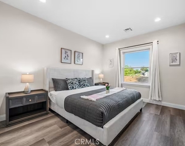 569 Lincoln Avenue - Photo Thumbnail 27