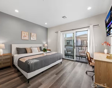 569 Lincoln Avenue - Photo Thumbnail 17