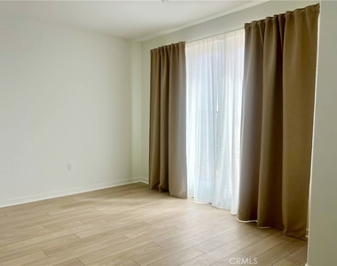 8583 Tapia Way - Photo Thumbnail 9