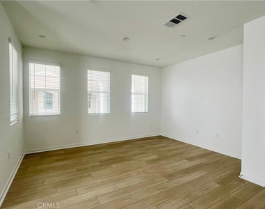 8583 Tapia Way - Photo Thumbnail 10