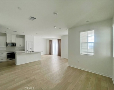 8583 Tapia Way - Photo Thumbnail 11
