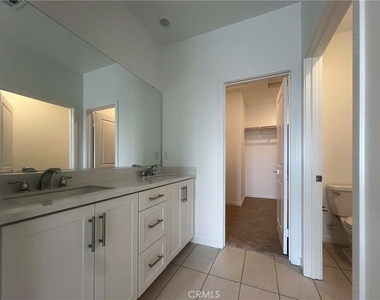 8583 Tapia Way - Photo Thumbnail 15