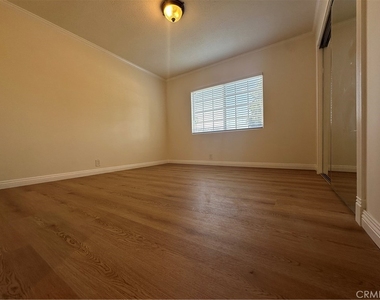 725 Longden Drive - Photo Thumbnail 10