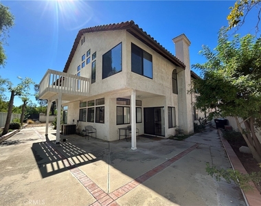 13933 Falcon Ridge - Photo Thumbnail 6