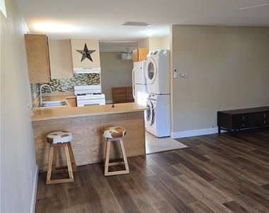 33145 Jane Court - Photo Thumbnail 9