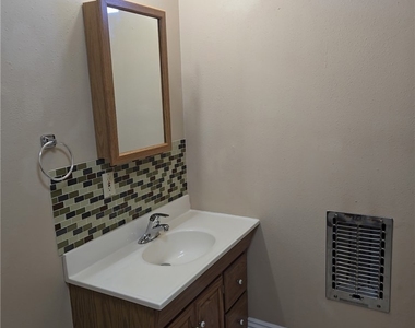 33145 Jane Court - Photo Thumbnail 4