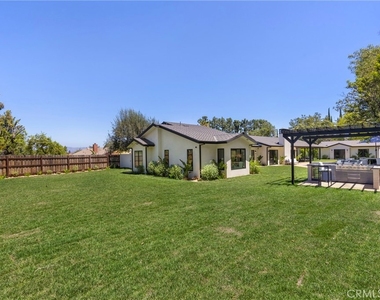 5200 Armida Drive - Photo Thumbnail 43