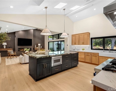 5200 Armida Drive - Photo Thumbnail 13