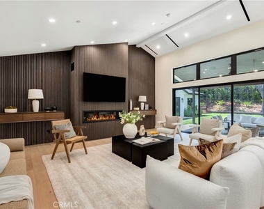 5200 Armida Drive - Photo Thumbnail 5