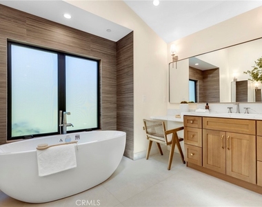 5200 Armida Drive - Photo Thumbnail 25