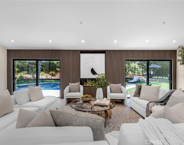 5200 Armida Drive - Photo Thumbnail 9
