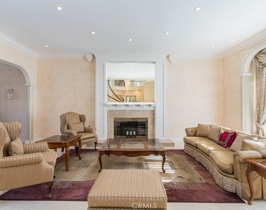 18301 Hampton Court - Photo Thumbnail 12